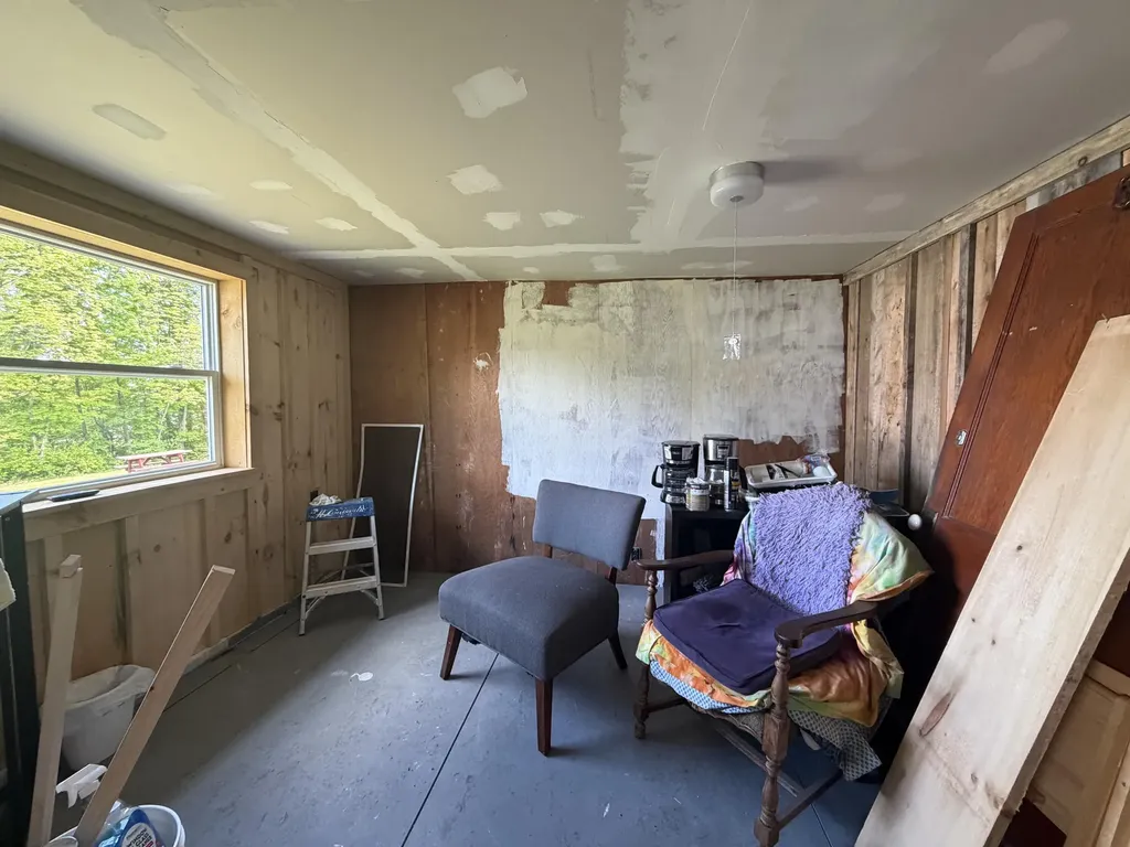 20 Pleasant Street Monson ME 04464