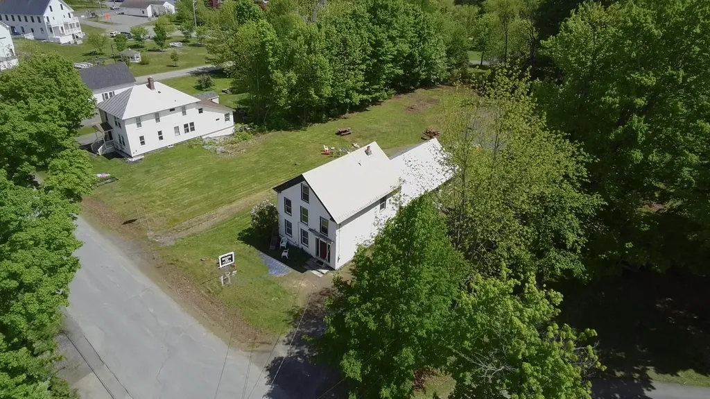 20 Pleasant Street Monson ME 04464