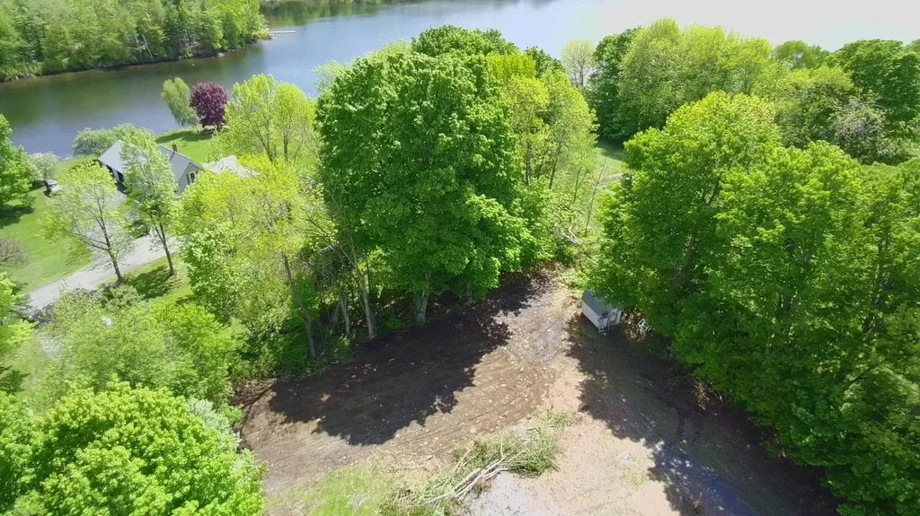 20 Pleasant Street Monson ME 04464