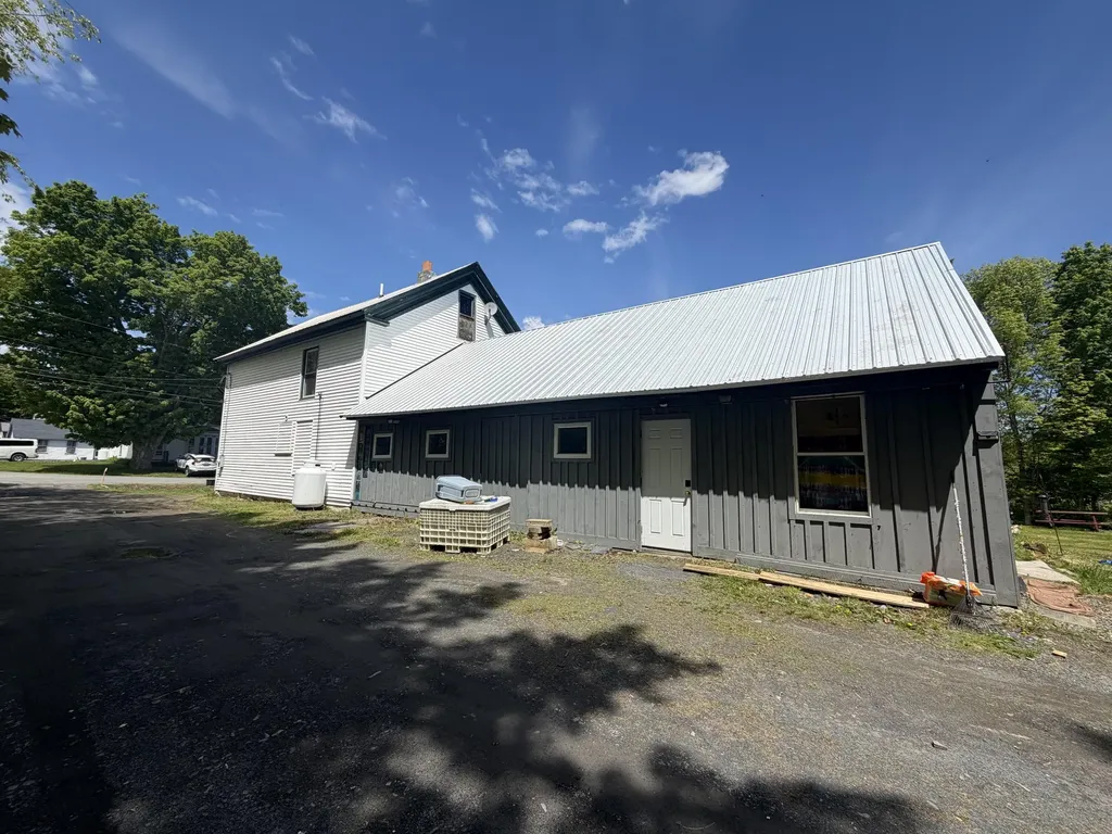 20 Pleasant Street Monson ME 04464