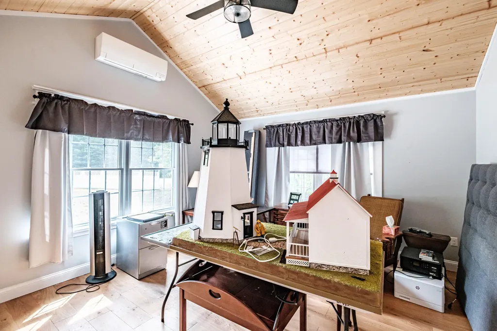 12 Fair Wind Drive Standish ME 04085