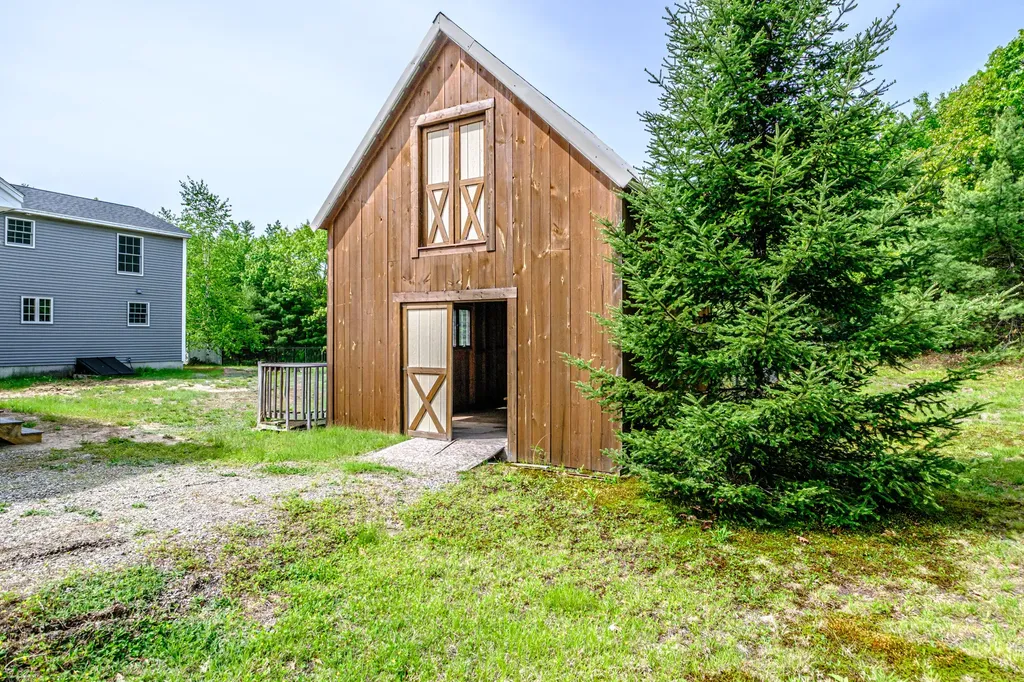 12 Fair Wind Drive Standish ME 04085