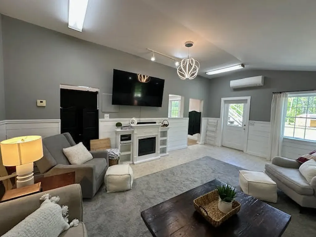 93 Weymouth Road Morrill ME 04952