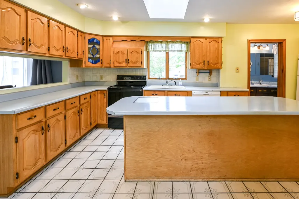 3 Garfield Street Saco ME 04072