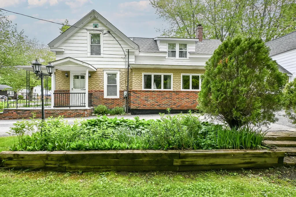3 Garfield Street Saco ME 04072