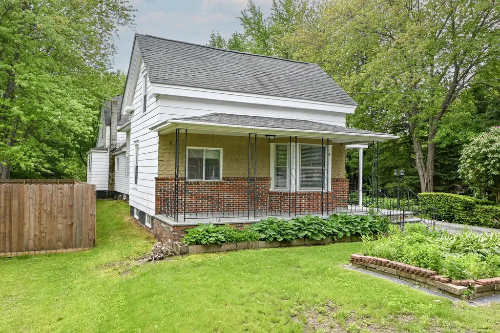 3 Garfield Street Saco ME 04072