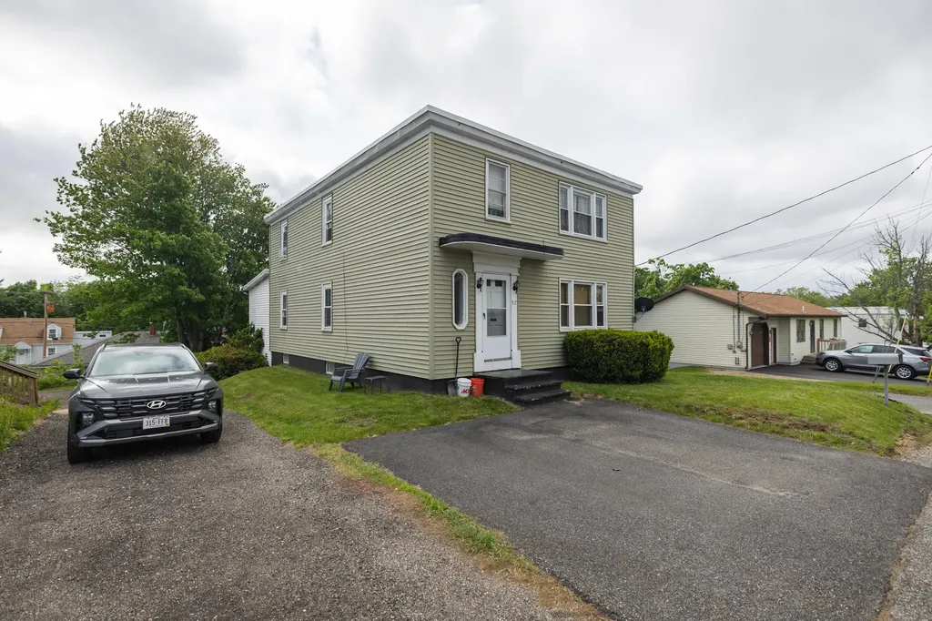 57 Eustis Street Lewiston ME 04240