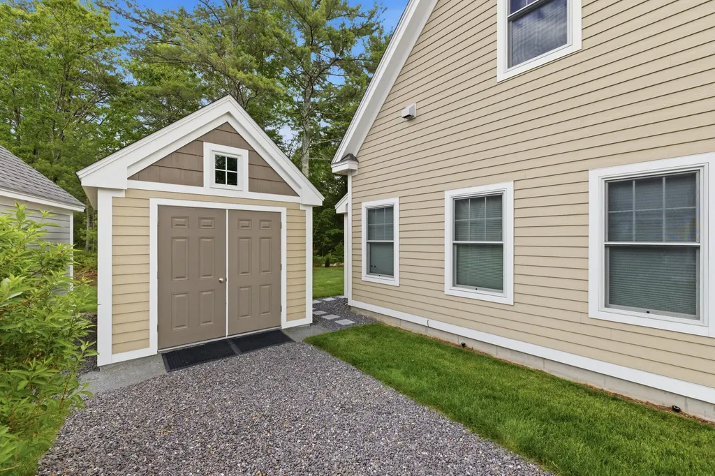 67 Kenneth Roberts Way Arundel ME 04046