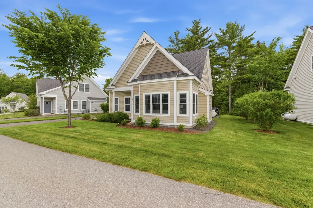 67 Kenneth Roberts Way Arundel ME 04046