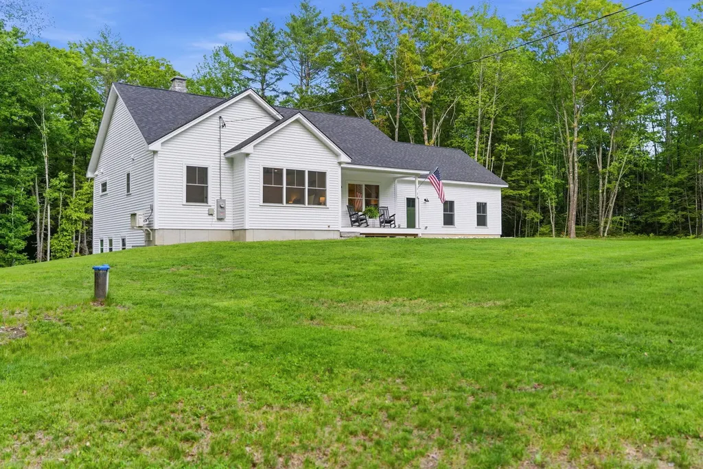 18 Juan Cruz Drive Durham ME 04222