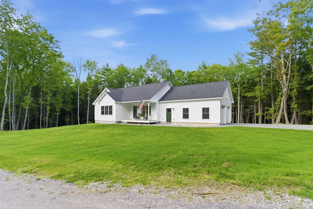 18 Juan Cruz Drive Durham ME 04222
