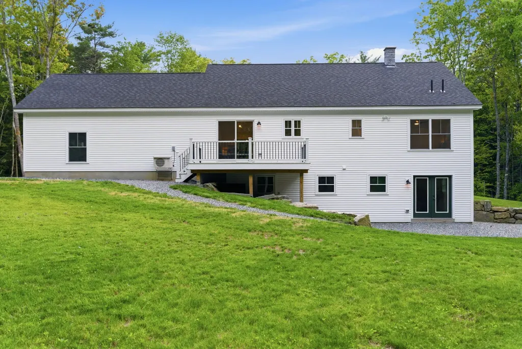 18 Juan Cruz Drive Durham ME 04222