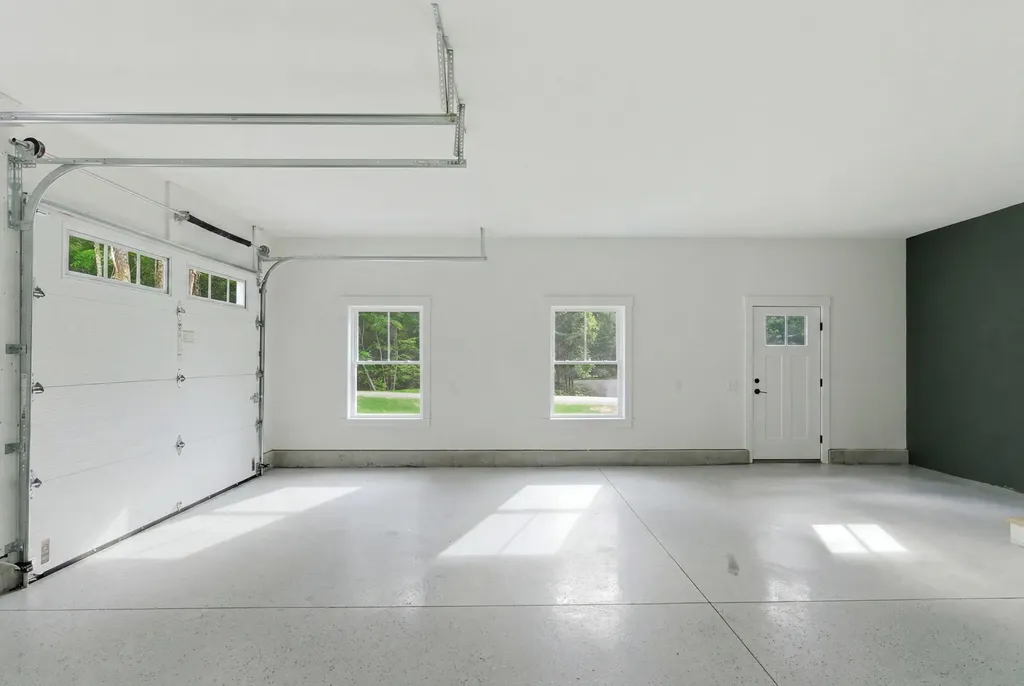18 Juan Cruz Drive Durham ME 04222