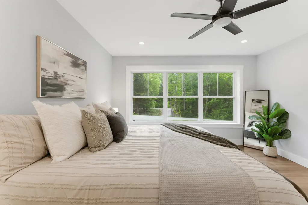 18 Juan Cruz Drive Durham ME 04222