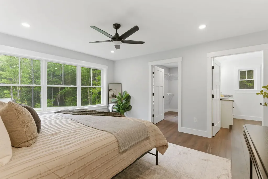 18 Juan Cruz Drive Durham ME 04222