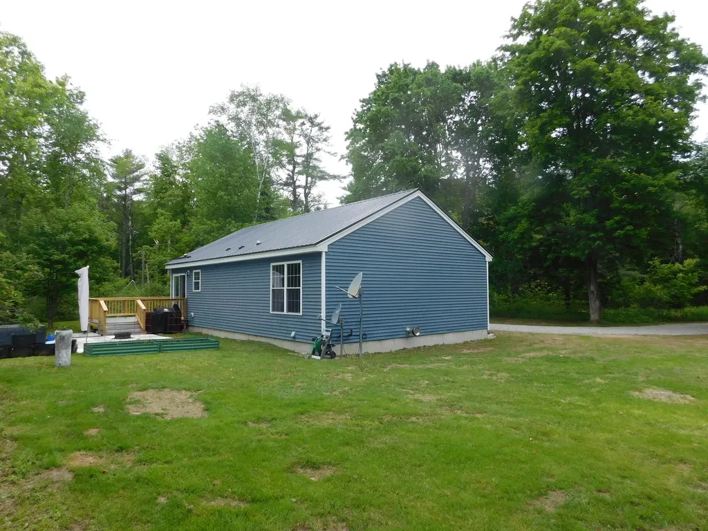 2792 Hudson Road Hudson ME 04449