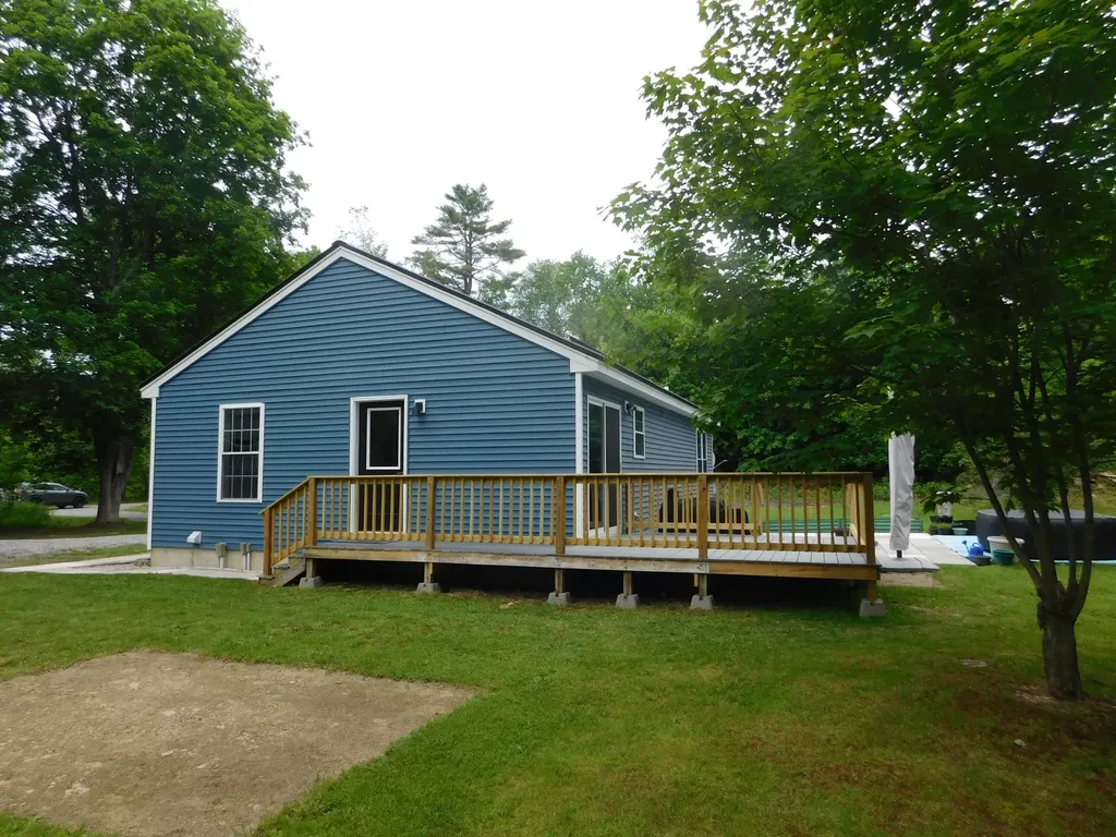 2792 Hudson Road Hudson ME 04449