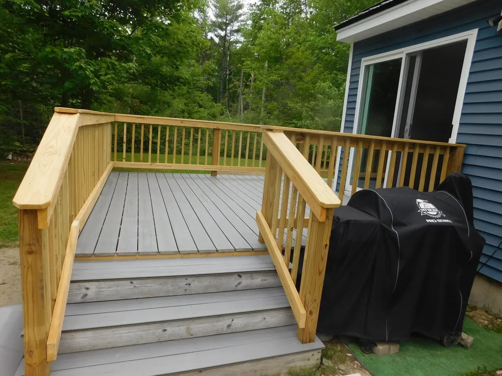 2792 Hudson Road Hudson ME 04449