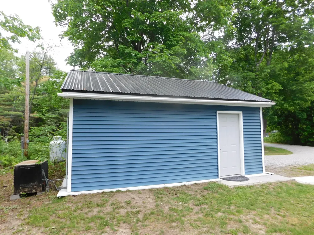2792 Hudson Road Hudson ME 04449