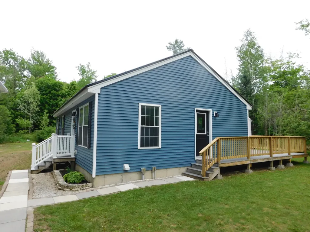 2792 Hudson Road Hudson ME 04449