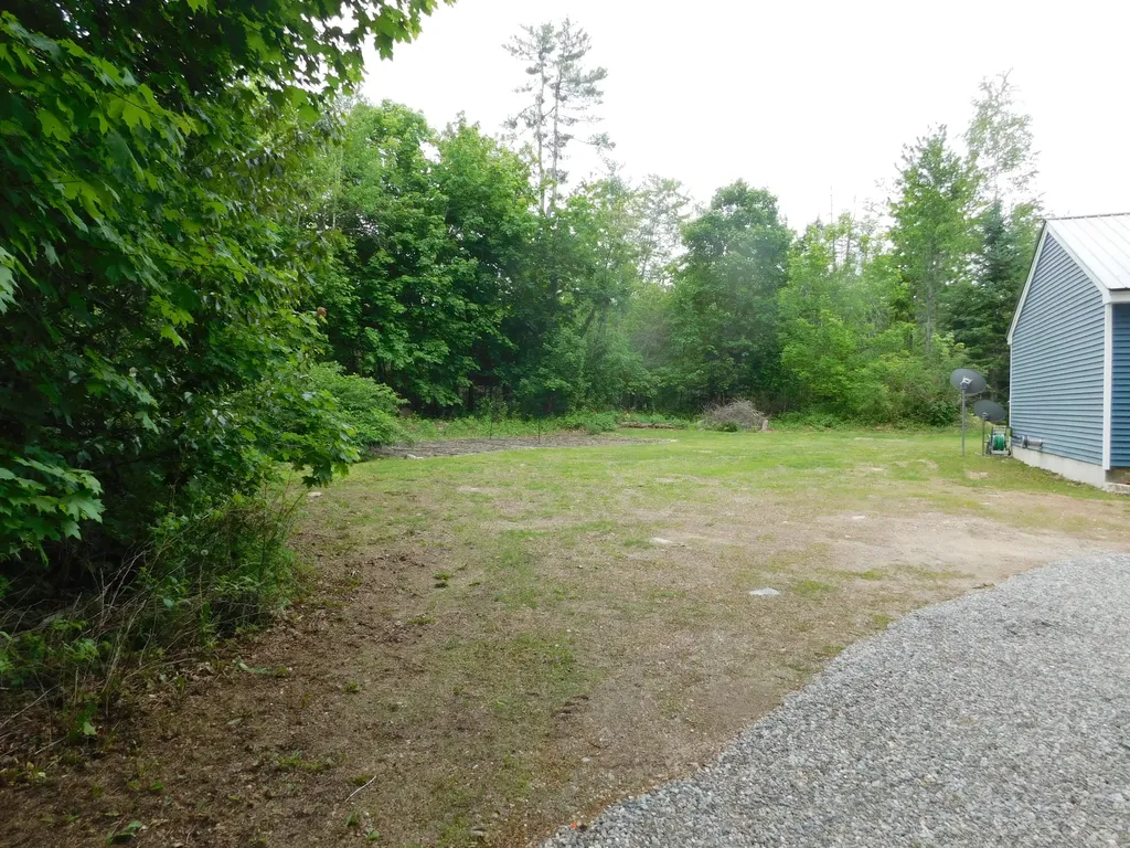 2792 Hudson Road Hudson ME 04449