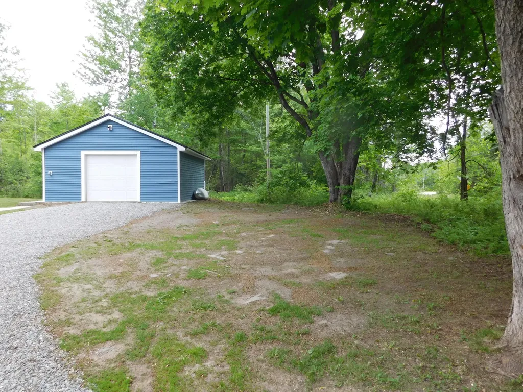 2792 Hudson Road Hudson ME 04449