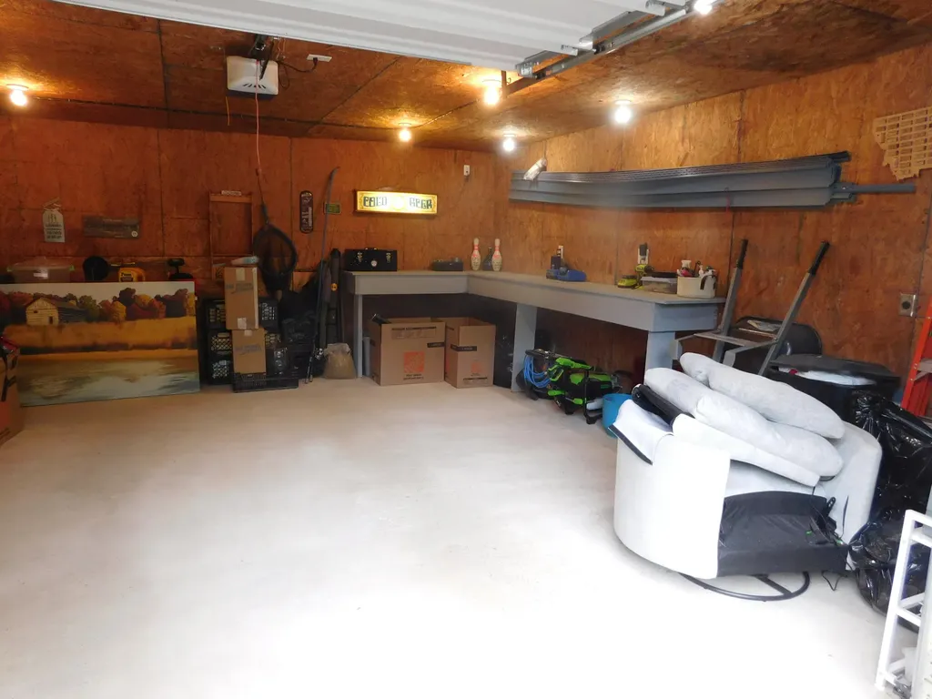 2792 Hudson Road Hudson ME 04449