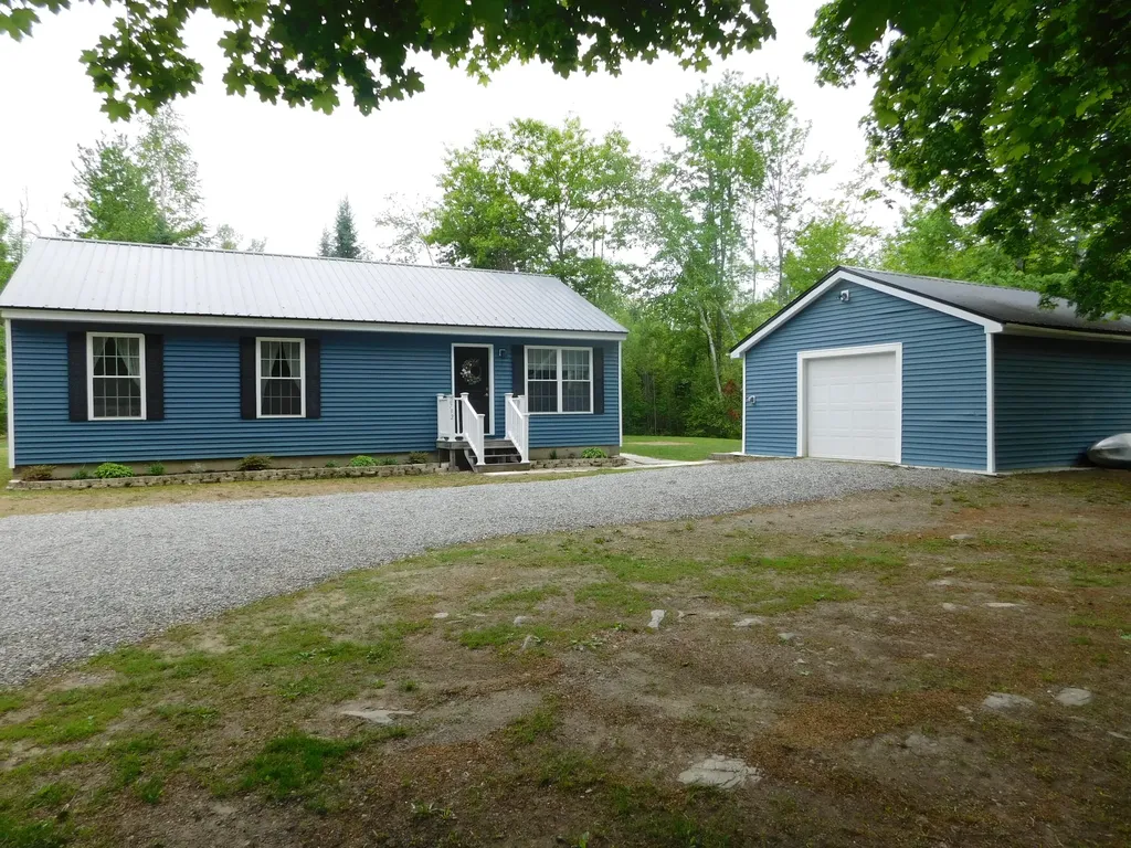 2792 Hudson Road Hudson ME 04449