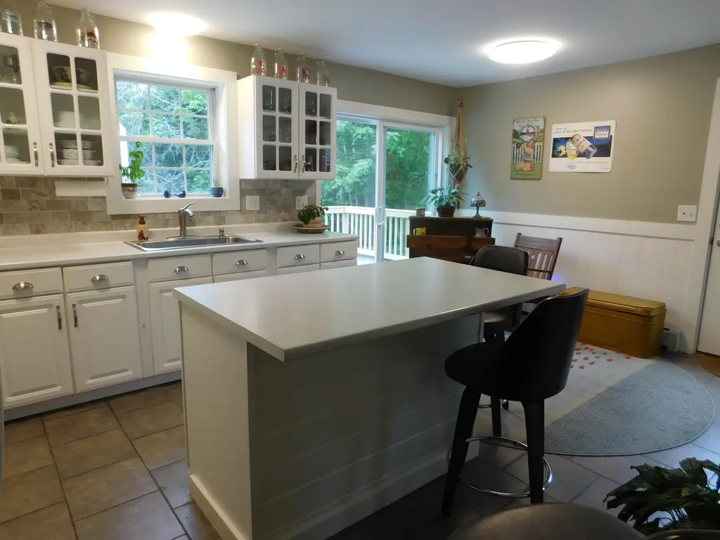 2792 Hudson Road Hudson ME 04449