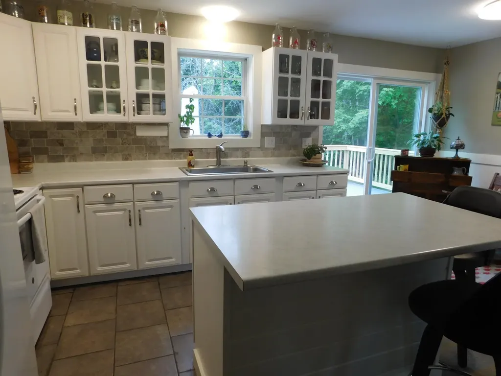 2792 Hudson Road Hudson ME 04449