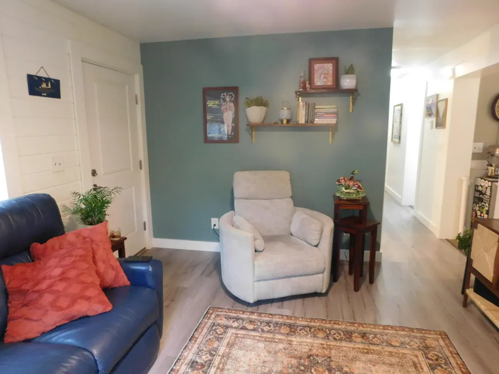 2792 Hudson Road Hudson ME 04449