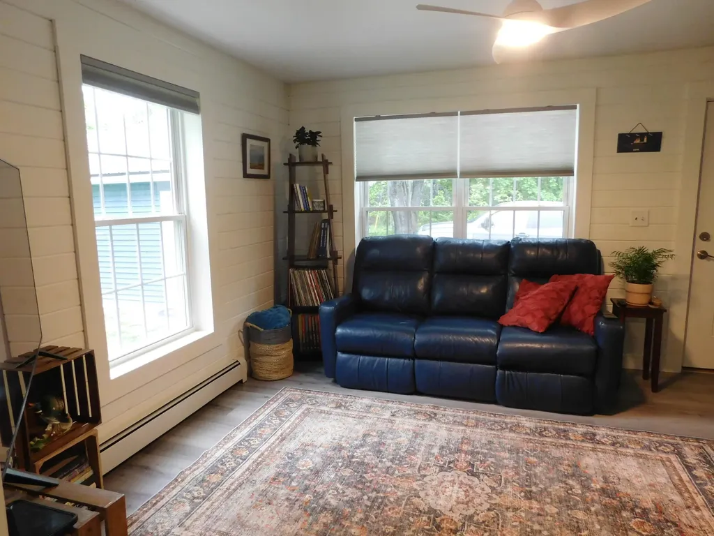 2792 Hudson Road Hudson ME 04449