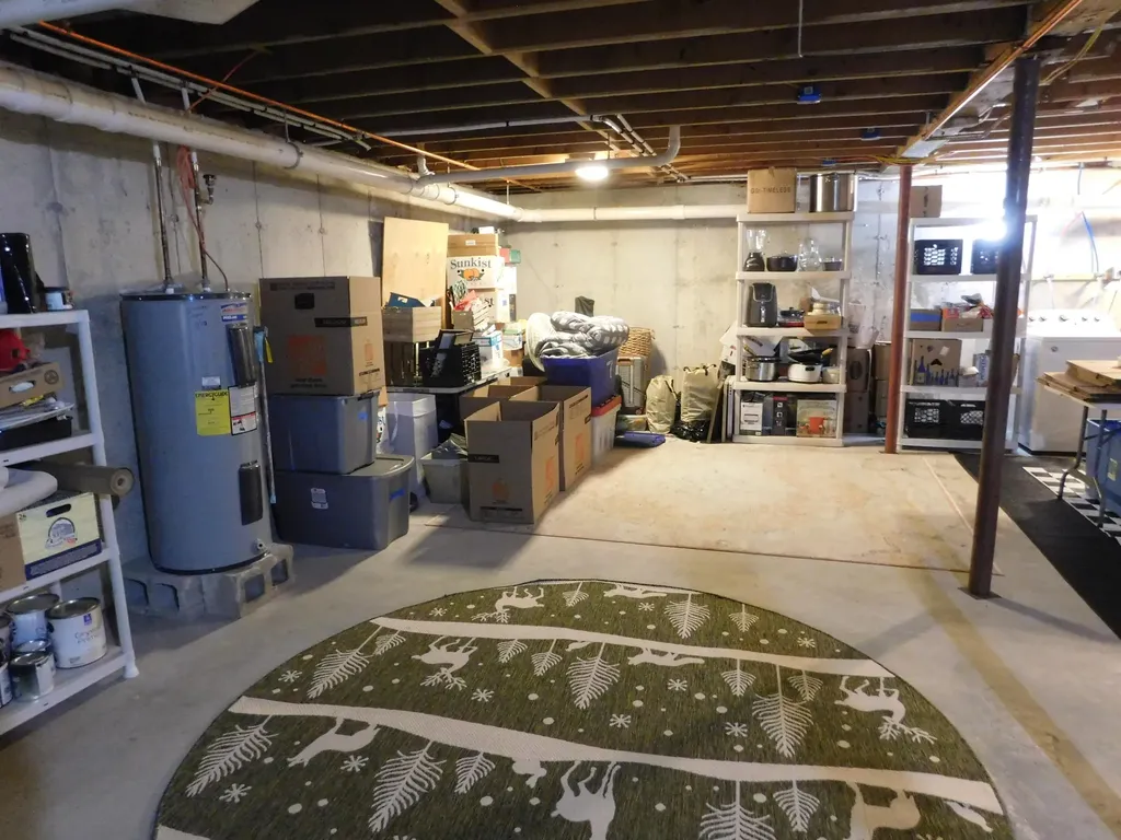 2792 Hudson Road Hudson ME 04449