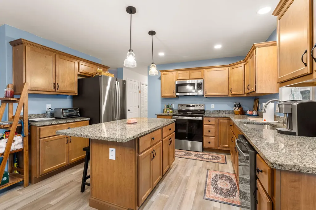 48 Lynx Lane Berwick ME 03901