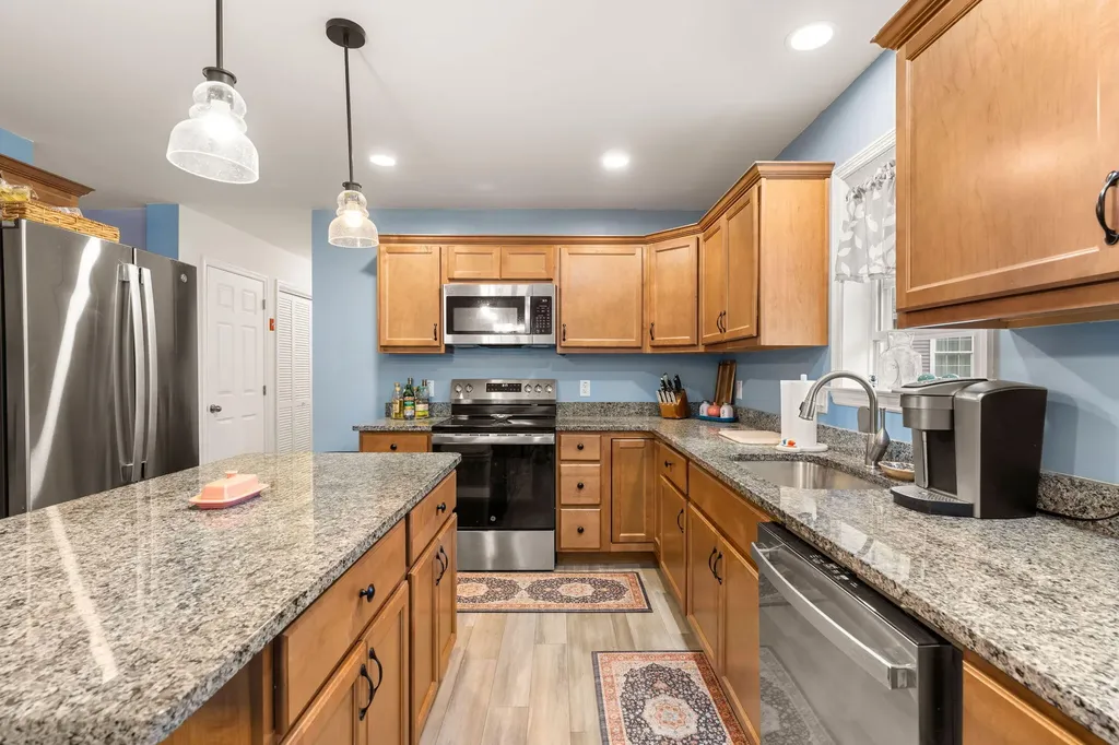 48 Lynx Lane Berwick ME 03901