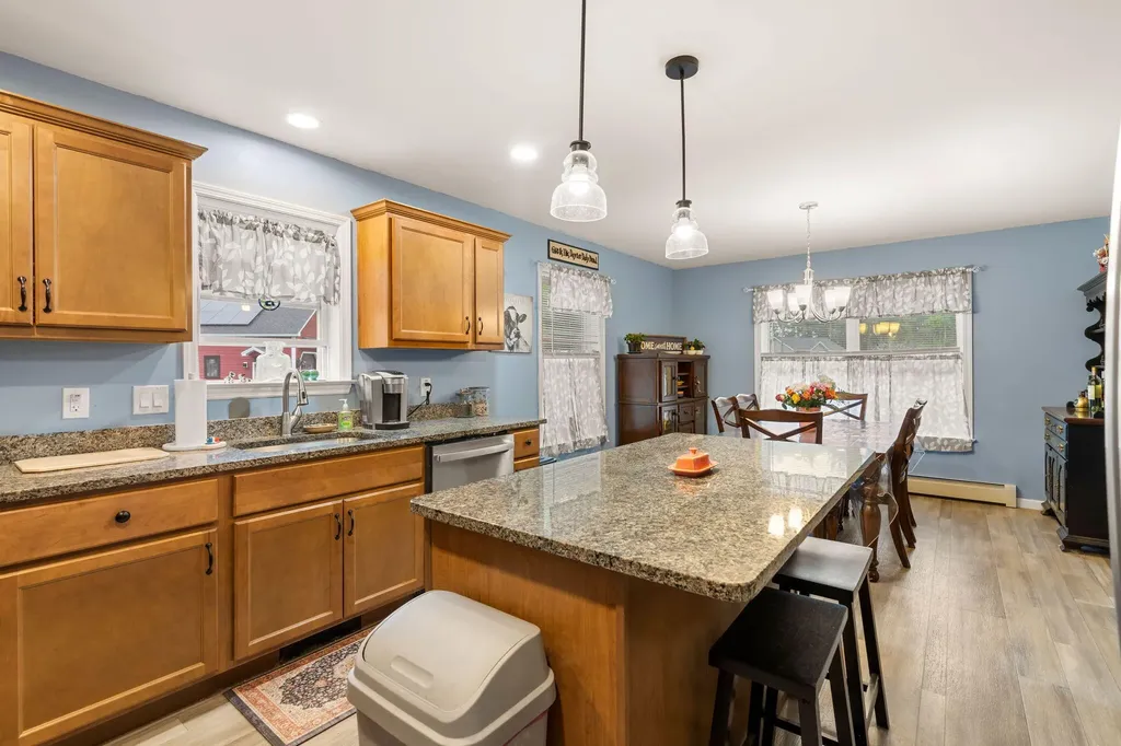 48 Lynx Lane Berwick ME 03901