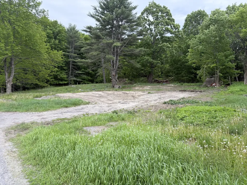 56 Dwelley Avenue Dover-foxcroft ME 04426