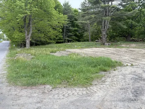 56 Dwelley Avenue Dover-foxcroft ME 04426