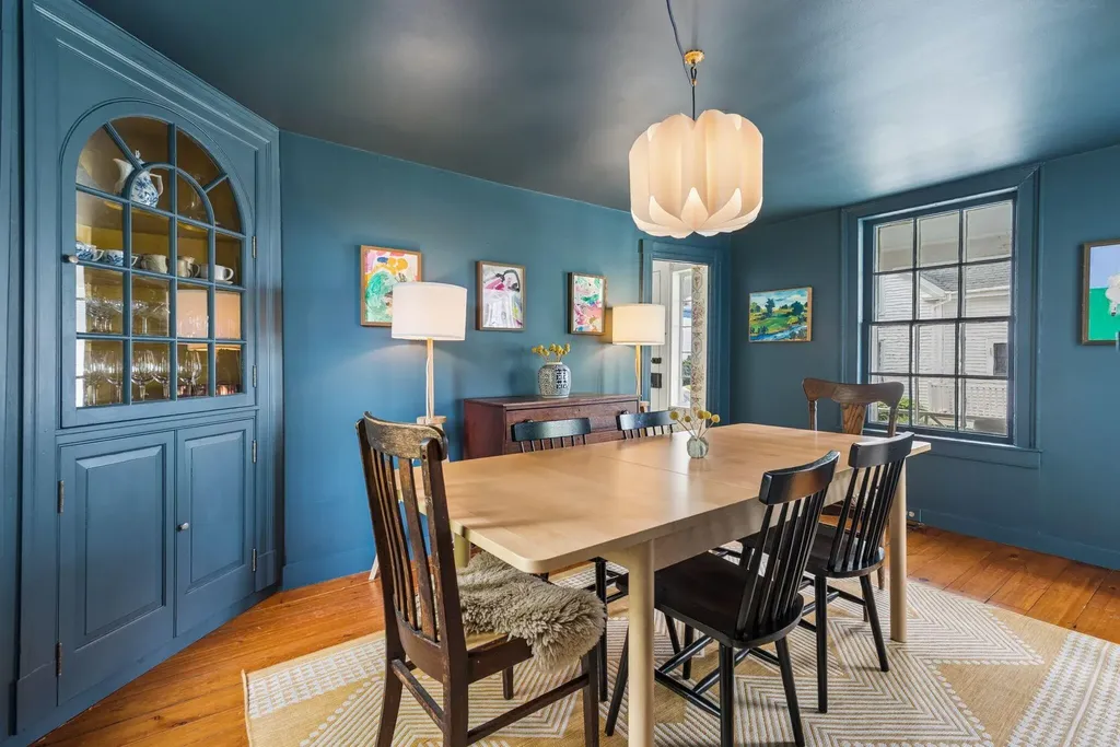 9 Bradbury Street Wiscasset ME 04578