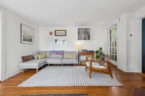 9 Bradbury Street Wiscasset ME 04578