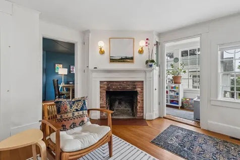 9 Bradbury Street Wiscasset ME 04578