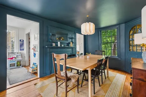 9 Bradbury Street Wiscasset ME 04578