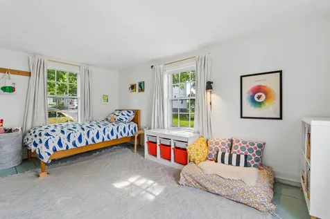 9 Bradbury Street Wiscasset ME 04578