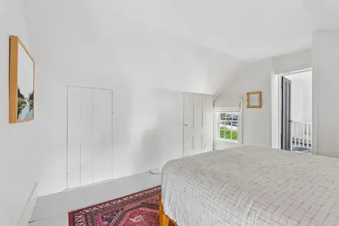 9 Bradbury Street Wiscasset ME 04578