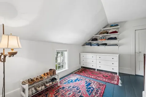 9 Bradbury Street Wiscasset ME 04578