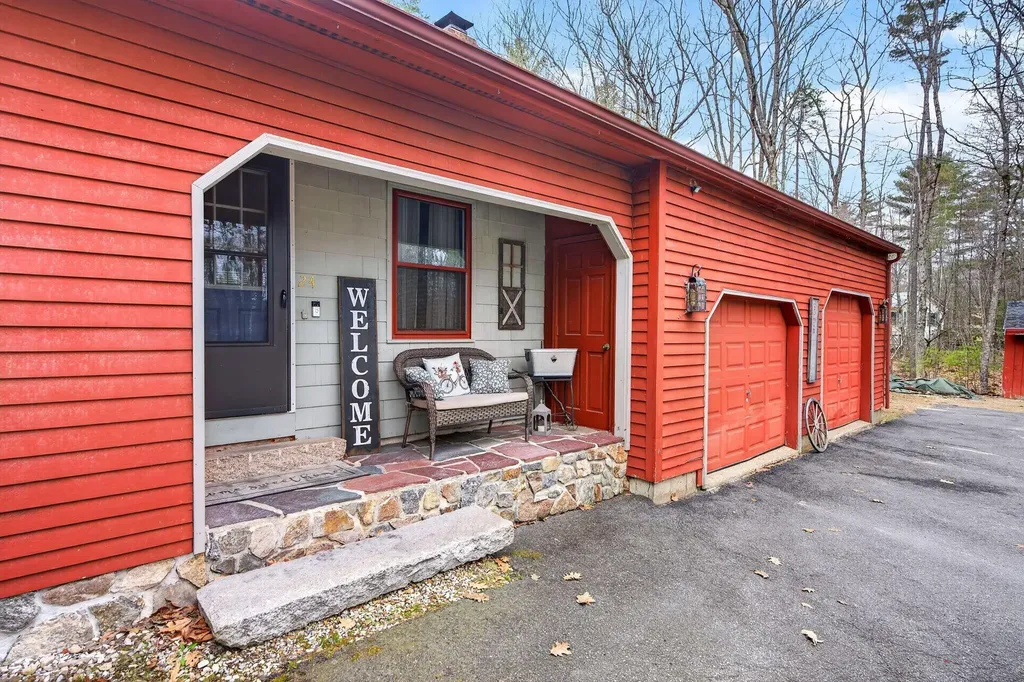 24 Gloria Street Gorham ME 04038