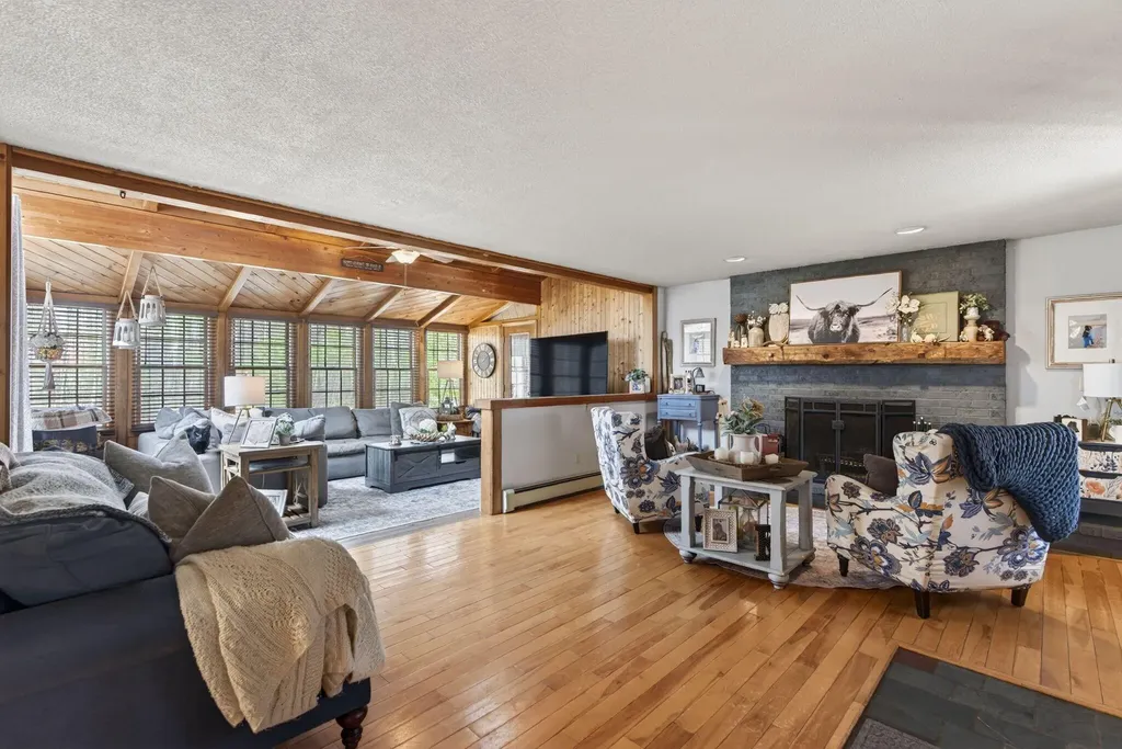 24 Gloria Street Gorham ME 04038