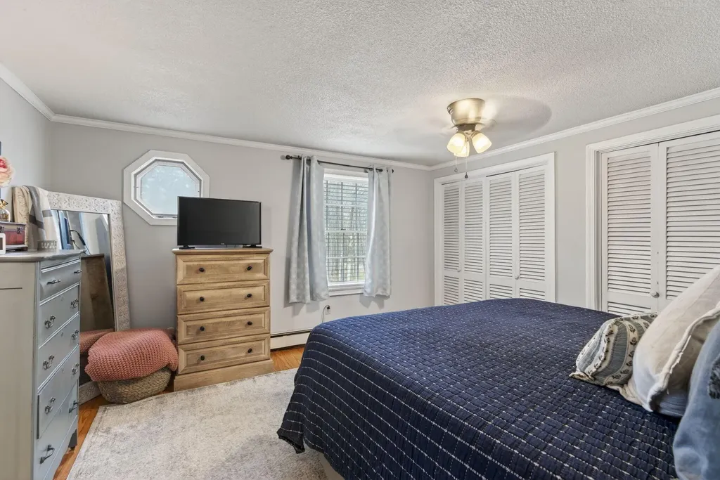 24 Gloria Street Gorham ME 04038