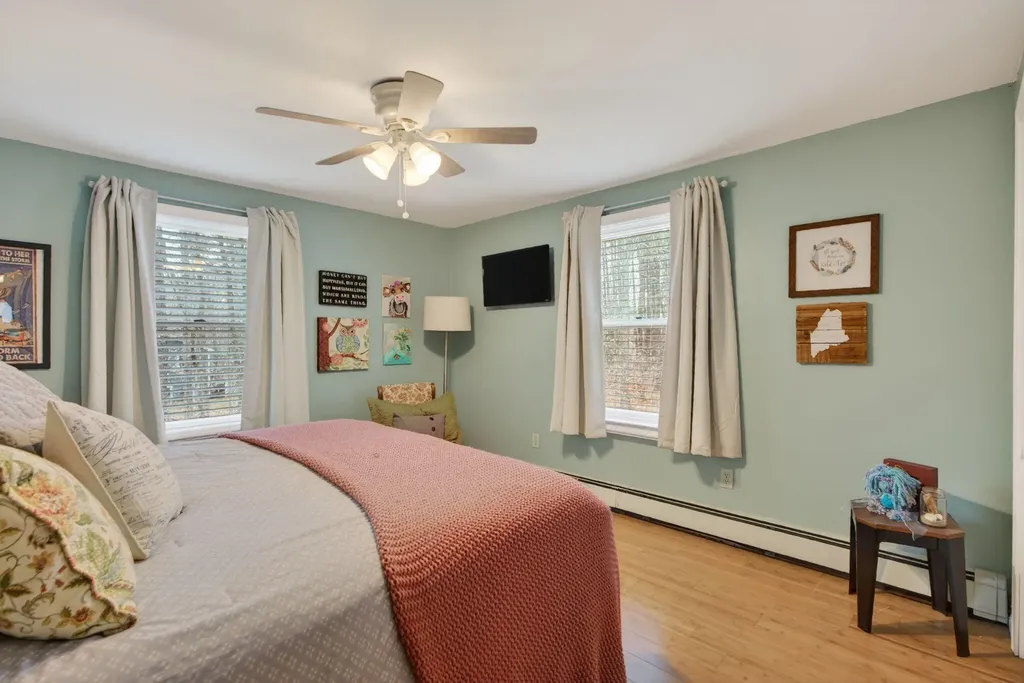 24 Gloria Street Gorham ME 04038