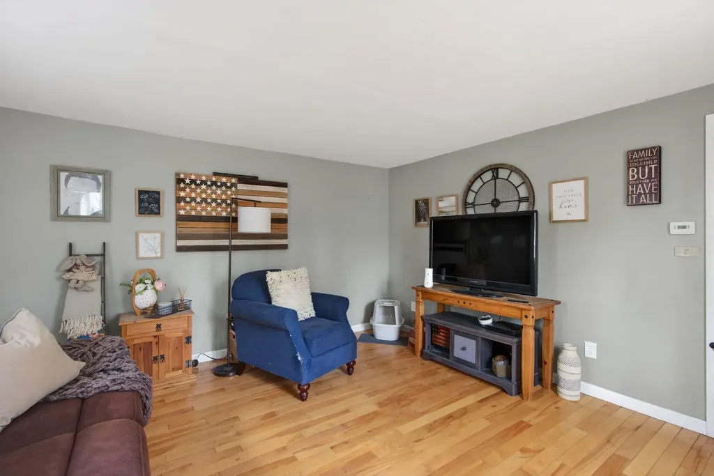 24 Gloria Street Gorham ME 04038